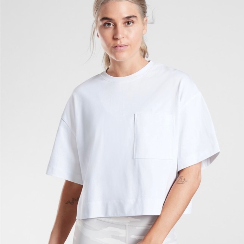 NWOT athleta cropped tee xs